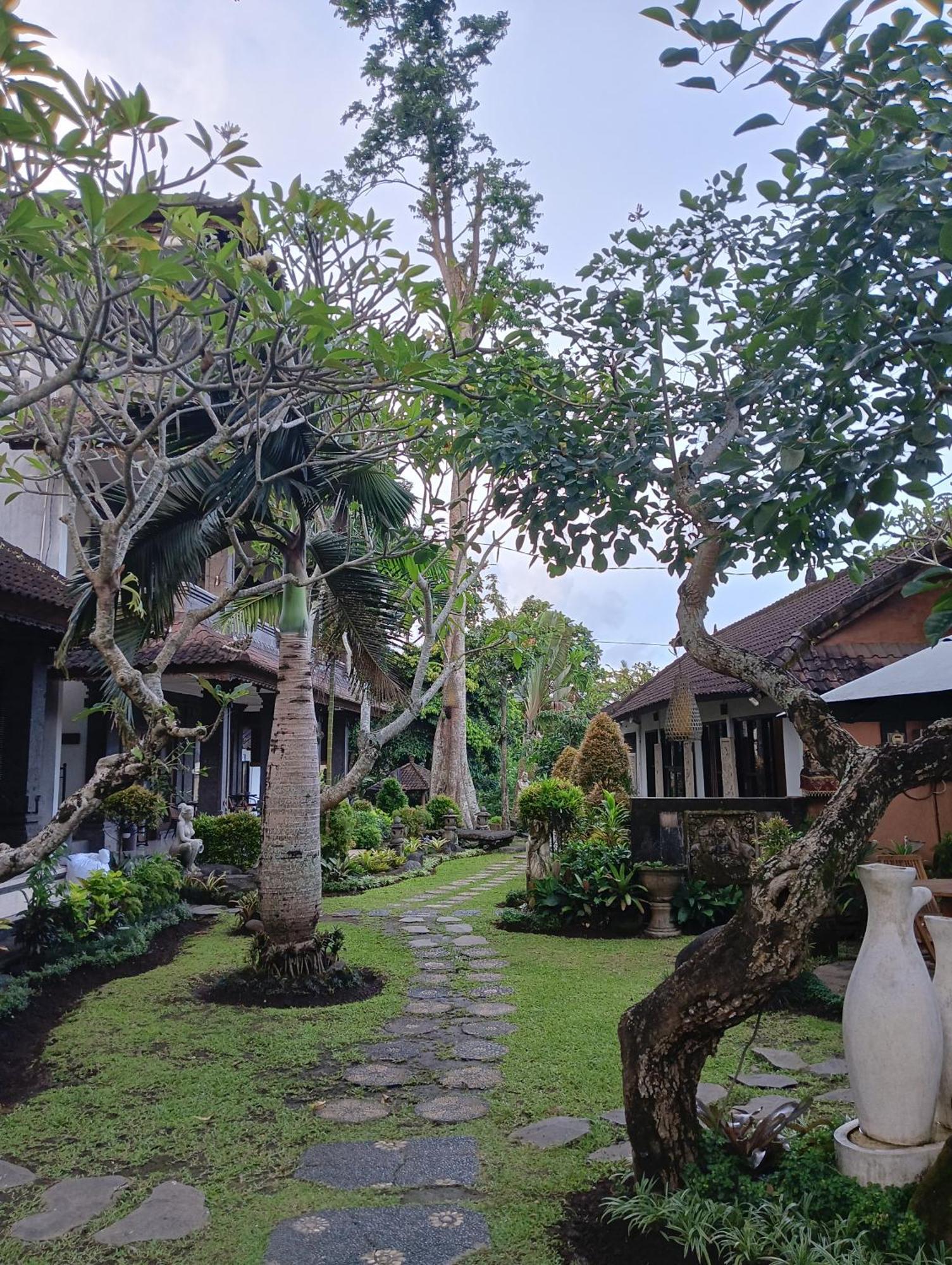 Отель Liyer Spirit House Убуд Экстерьер фото